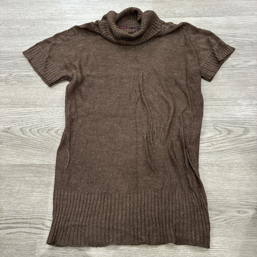 What's Hot Brown Short Sleeve Cowl Neck Right Knit Sweater Shirt | Size M